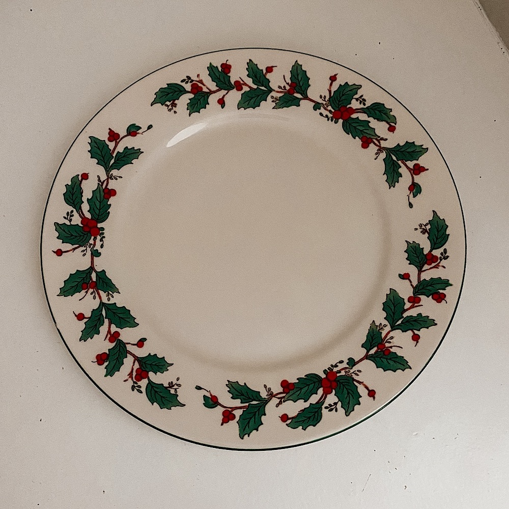 Holiday Christmas Holly White Plate - 7.7”